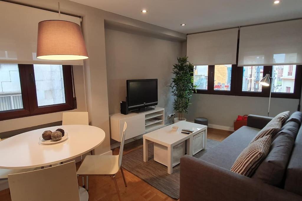 Moderno Apartamento En El Centro. El Carmen Wifi Gijon Exterior photo